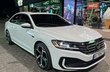 Седан Volkswagen Passat 2019 в Одесі