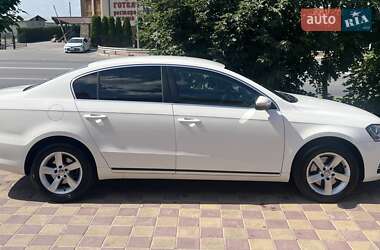 Седан Volkswagen Passat 2012 в Тернополе