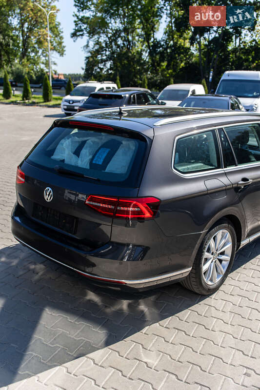 Универсал Volkswagen Passat 2018 в Львове фото 6 Универсал Volkswagen Passat 2018 в Львове