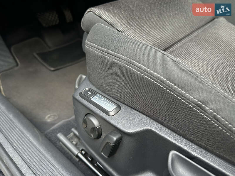 Универсал Volkswagen Passat 2016 в Житомире фото 26 Универсал Volkswagen Passat 2016 в Житомире