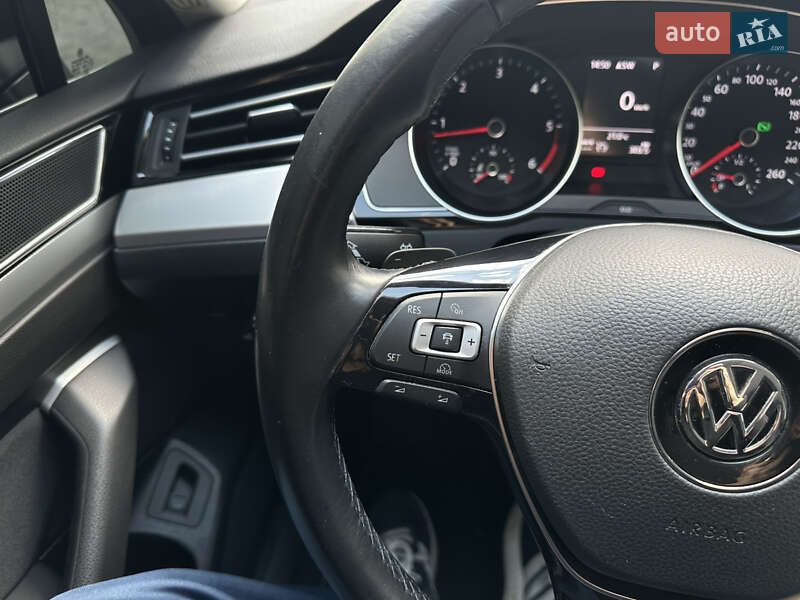 Универсал Volkswagen Passat 2016 в Житомире фото 39 Универсал Volkswagen Passat 2016 в Житомире