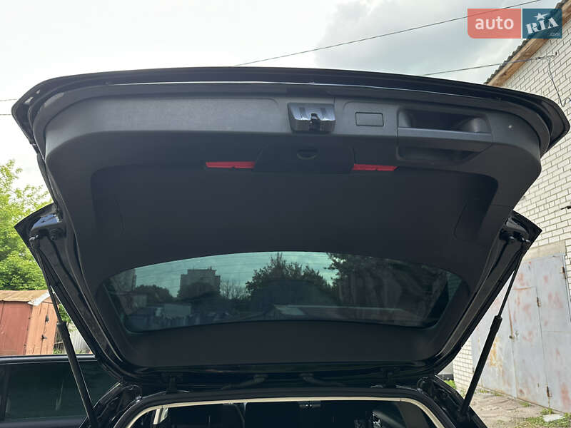 Универсал Volkswagen Passat 2016 в Житомире фото 46 Универсал Volkswagen Passat 2016 в Житомире