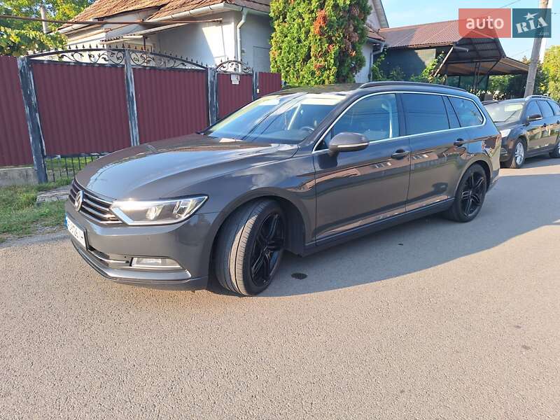 Универсал Volkswagen Passat 2015 в Мукачево