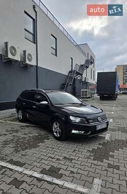 Универсал Volkswagen Passat 2013 в Хмельницком