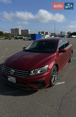 Седан Volkswagen Passat 2016 в Києві