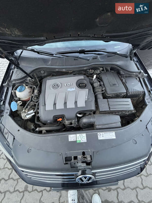 Универсал Volkswagen Passat 2010 в Яворове