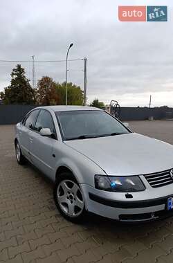 Седан Volkswagen Passat 1997 в Кагарлыке