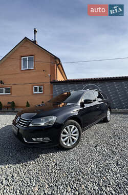 Універсал Volkswagen Passat 2011 в Дергачах