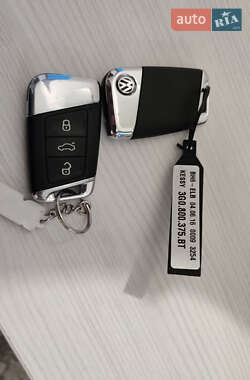 Седан Volkswagen Passat 2016 в 