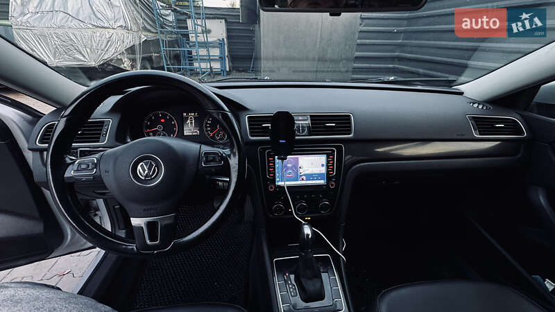 Седан Volkswagen Passat 2011 в Сумах