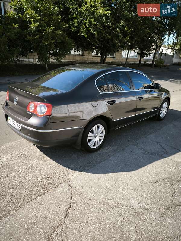 Седан Volkswagen Passat 2007 в Киеве