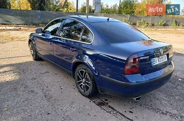 Седан Volkswagen Passat 2003 в Чутовому