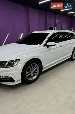 Універсал Volkswagen Passat 2017 в  фото 4 Універсал Volkswagen Passat 2017 в