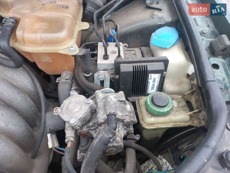 Седан Volkswagen Passat 1998 в Шептицькому фото 4 Седан Volkswagen Passat 1998 в Шептицькому