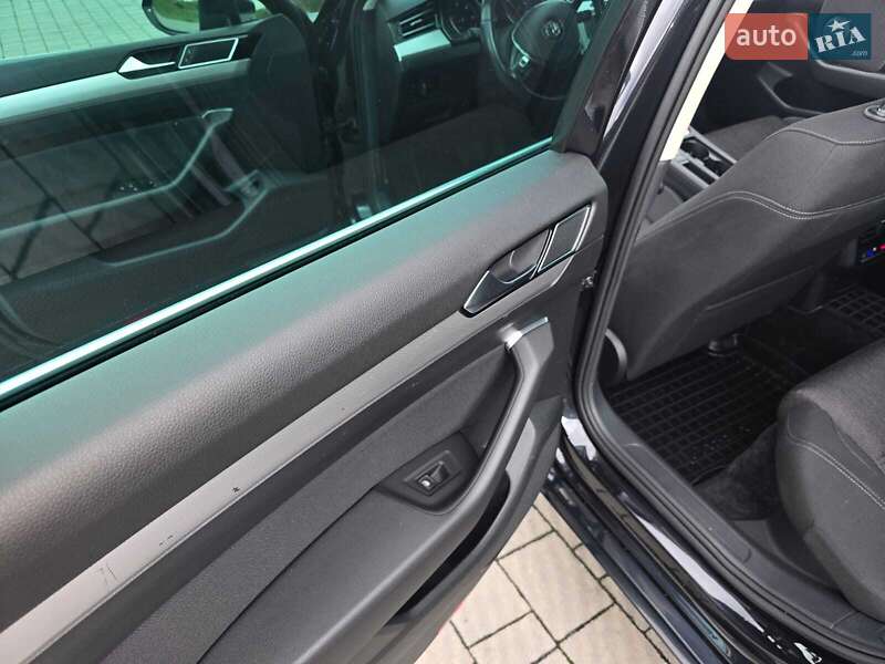 Универсал Volkswagen Passat 2016 в Стрые