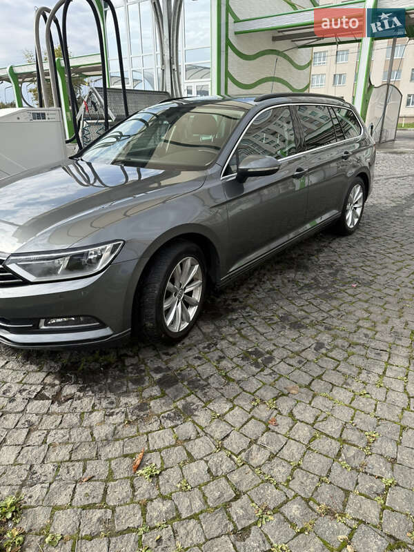 Универсал Volkswagen Passat 2015 в Хмельницком