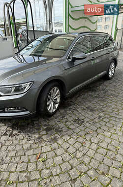 Универсал Volkswagen Passat 2015 в 