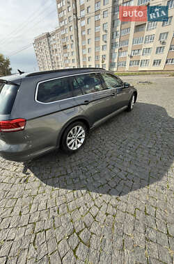 Универсал Volkswagen Passat 2015 в 