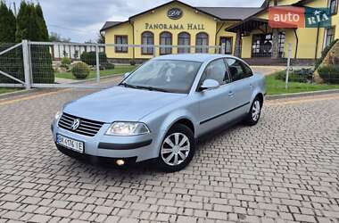 Седан Volkswagen Passat 2004 в Львове