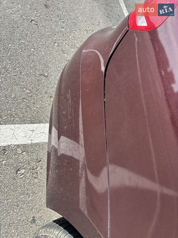 Седан Volkswagen Passat 2013 в Киеве