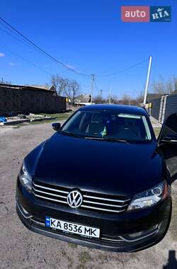 Седан Volkswagen Passat 2015 в Киеве