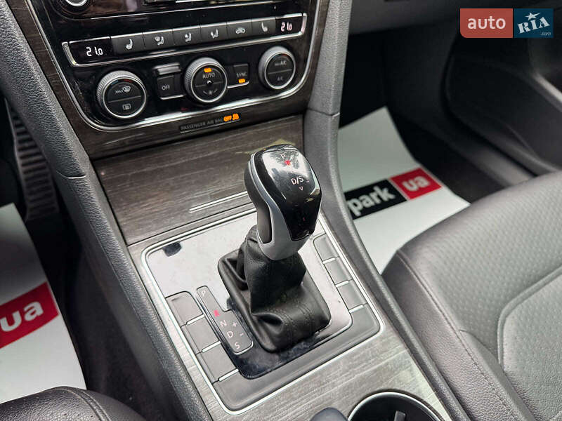 Седан Volkswagen Passat 2012 в Запорожье