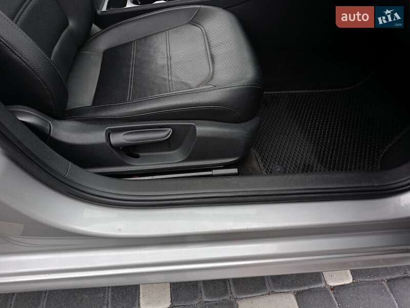 Седан Volkswagen Passat 2012 в Шепетівці