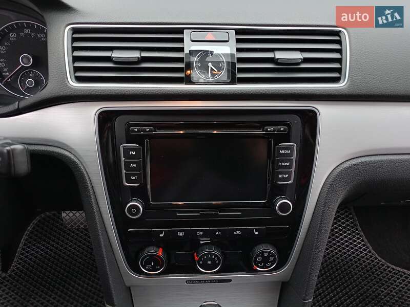 Седан Volkswagen Passat 2012 в Шепетівці