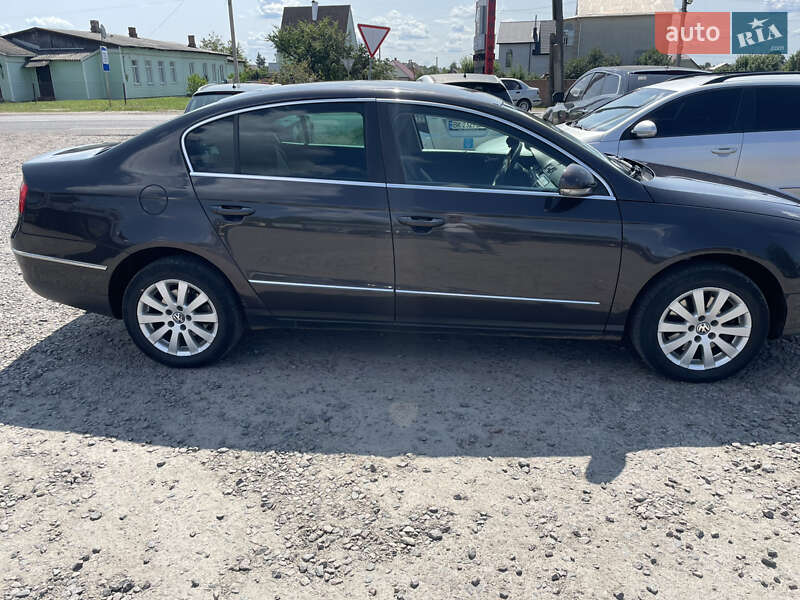 Седан Volkswagen Passat 2007 в Владимирце