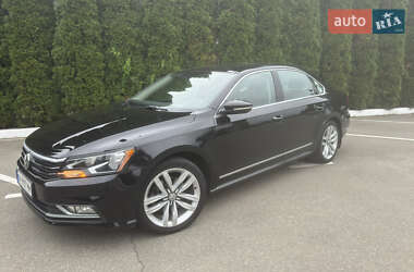 Седан Volkswagen Passat 2016 в Киеве