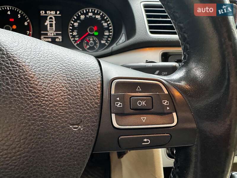 Седан Volkswagen Passat 2012 в Киеве