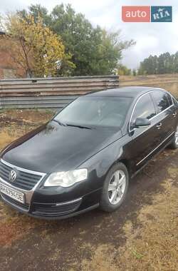 Седан Volkswagen Passat 2005 в Барвінковому