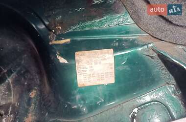 Седан Volkswagen Passat 1995 в 