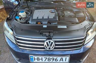 Универсал Volkswagen Passat 2012 в 