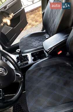 Универсал Volkswagen Passat 2012 в 