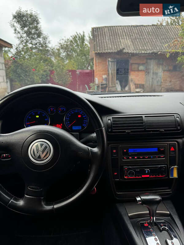 Седан Volkswagen Passat 2003 в Бердичеві