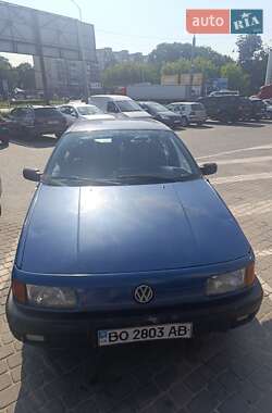 Седан Volkswagen Passat 1988 в Тернополі