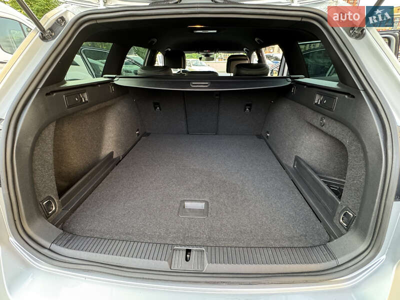 Универсал Volkswagen Passat 2022 в Киеве фото 26 Универсал Volkswagen Passat 2022 в Киеве