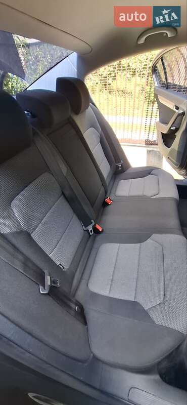 Седан Volkswagen Passat 2014 в Киеве фото 26 Седан Volkswagen Passat 2014 в Киеве