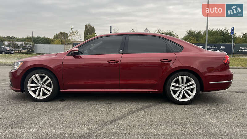 Седан Volkswagen Passat 2018 в 