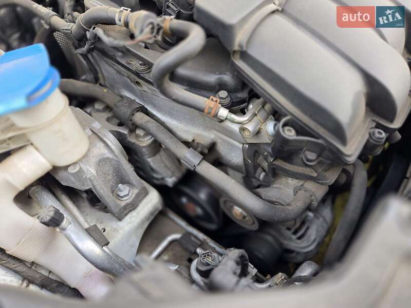 Седан Volkswagen Passat 2018 в Днепре