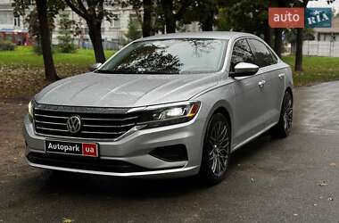 Седан Volkswagen Passat 2020 в Киеве
