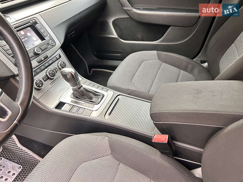 Универсал Volkswagen Passat 2013 в Кропивницком фото 12 Универсал Volkswagen Passat 2013 в Кропивницком