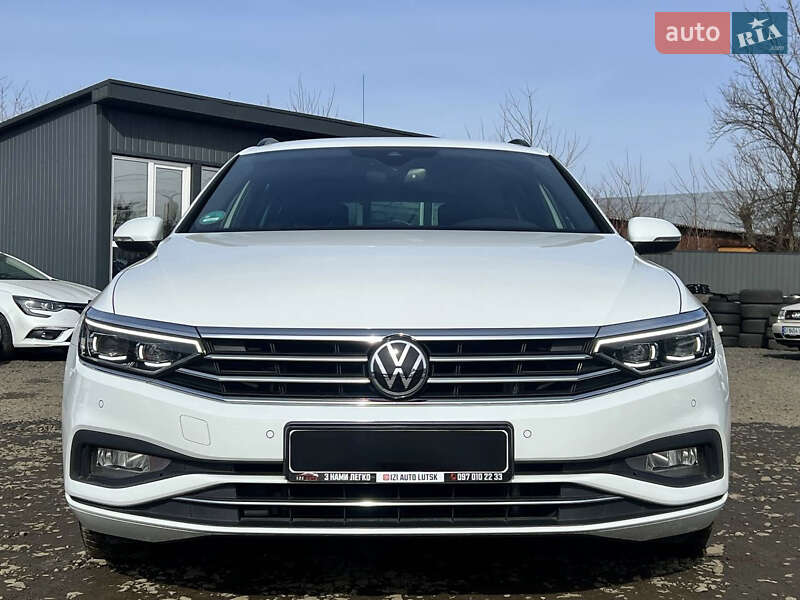 Универсал Volkswagen Passat 2021 в Луцке