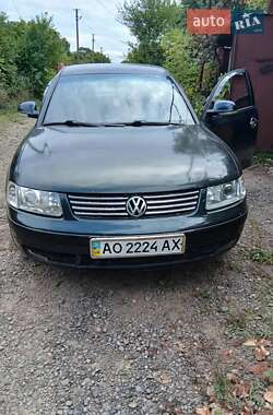 Седан Volkswagen Passat 1998 в Ужгороді