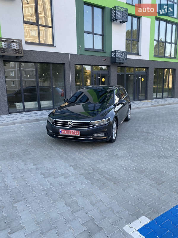 Универсал Volkswagen Passat 2020 в Вараше фото Универсал Volkswagen Passat 2020 в Вараше