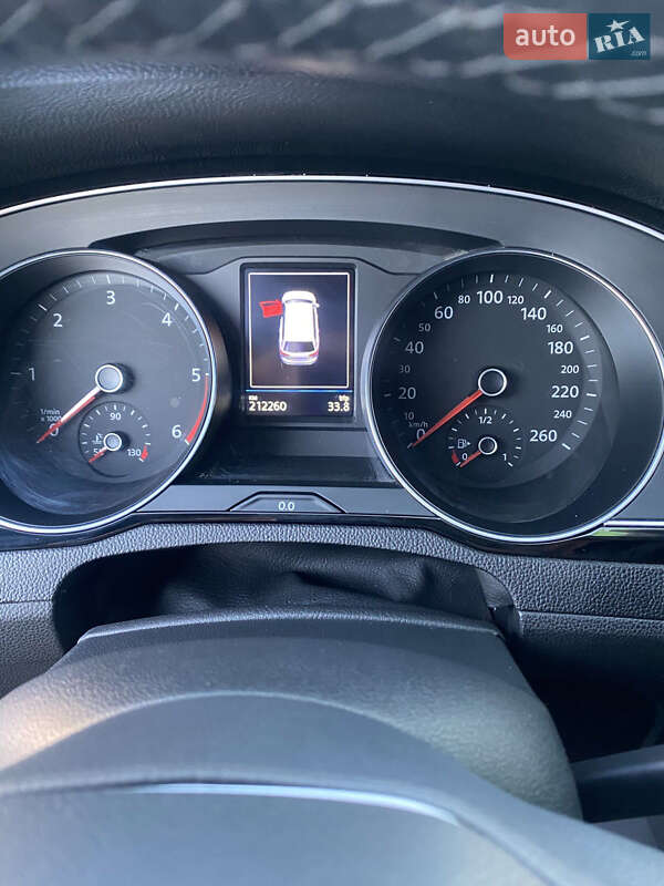 Универсал Volkswagen Passat 2020 в Вараше фото 19 Универсал Volkswagen Passat 2020 в Вараше