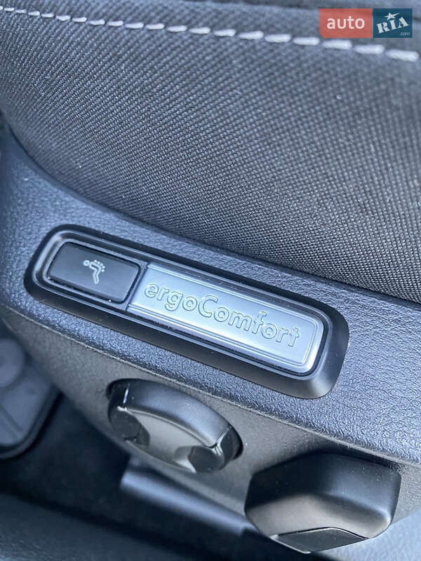 Универсал Volkswagen Passat 2020 в Вараше фото 24 Универсал Volkswagen Passat 2020 в Вараше