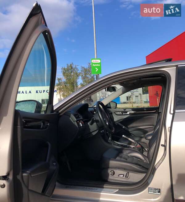 Седан Volkswagen Passat 2013 в Киеве