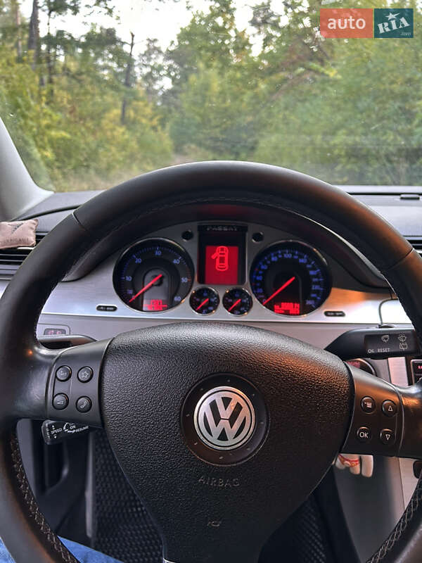 Седан Volkswagen Passat 2005 в Киеве фото 16 Седан Volkswagen Passat 2005 в Киеве